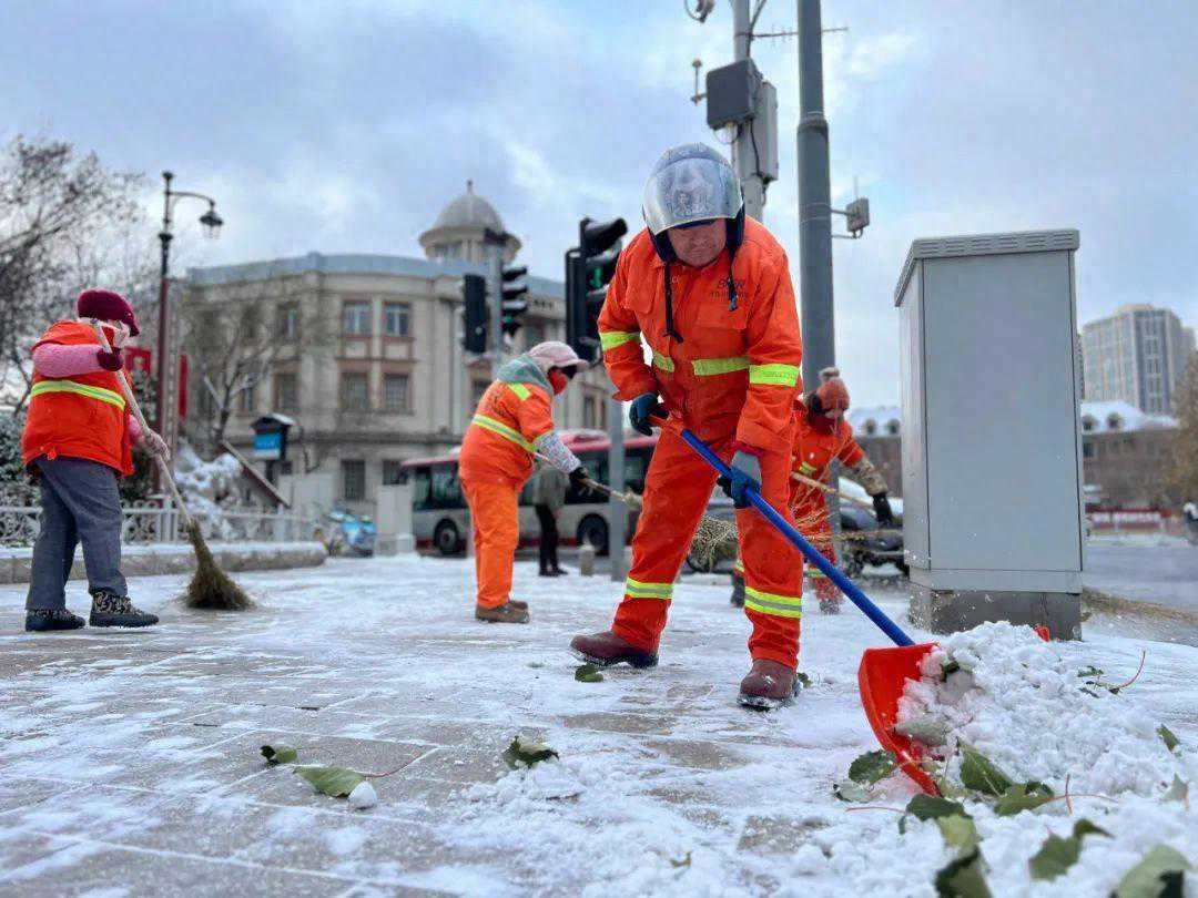 和平区各部门积极应对低温雨雪冰冻天气