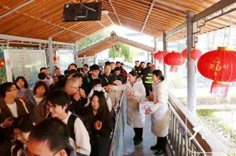 可能出现降水天气！正月初六游黄山，请带好雨具