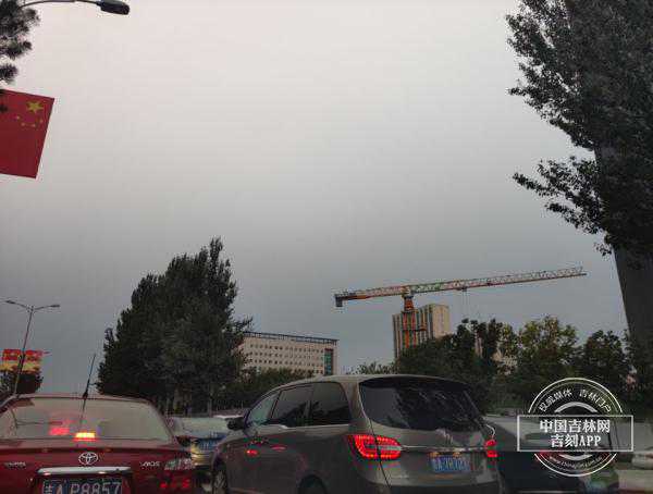 聚焦丨白昼秒变黑夜，9日这场雨，网友直呼“好害怕”