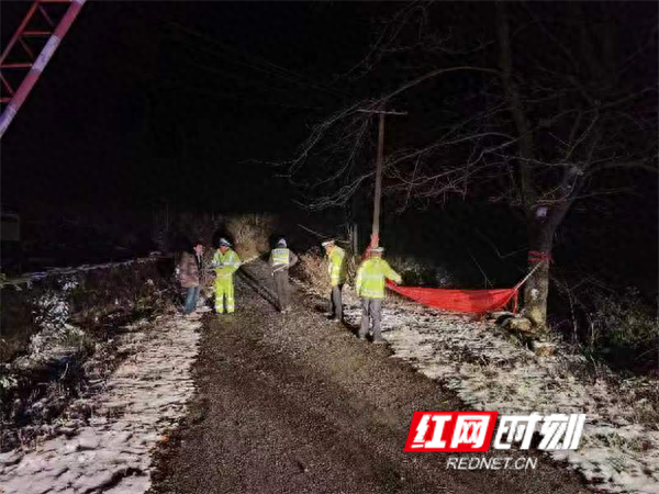湖南江永：全力以赴应对低温雨雪冰冻天气