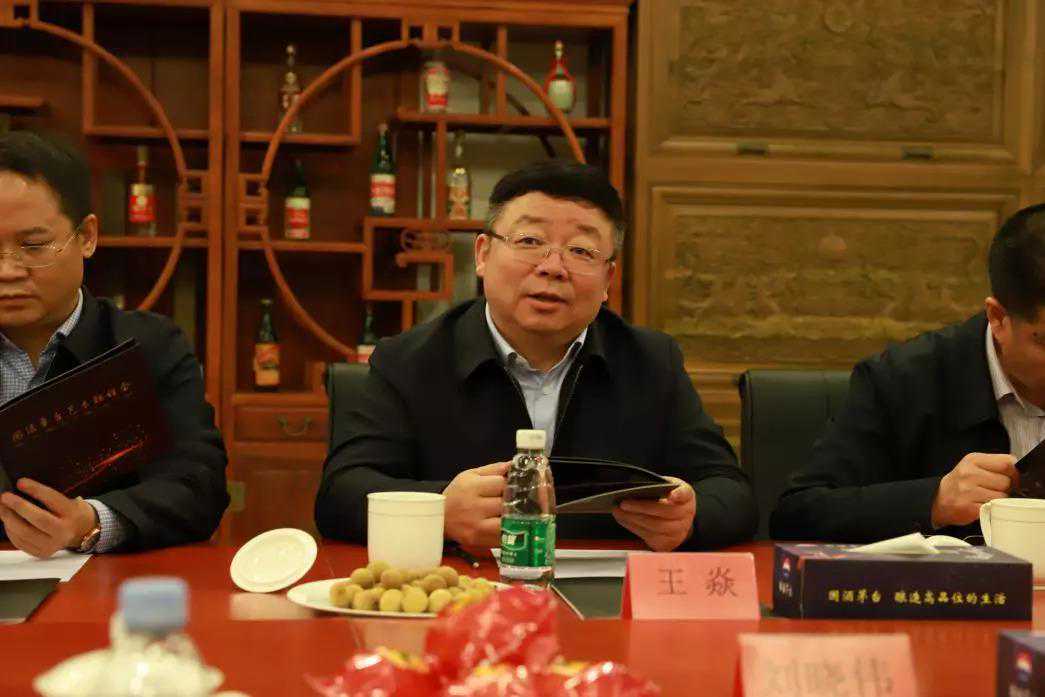 皇后镇大雪迎中秋