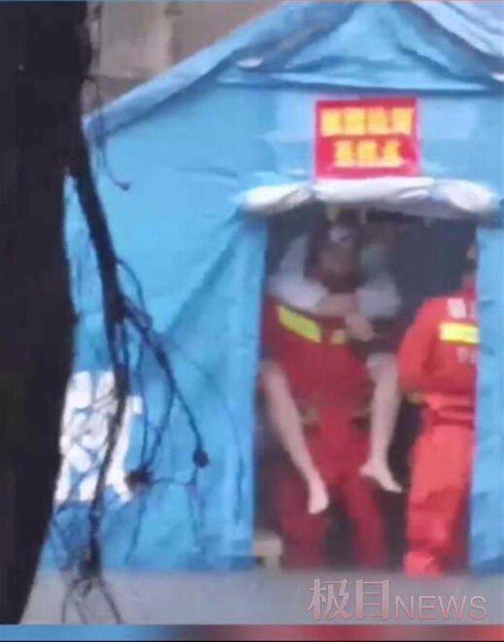 福建福安遭遇暴雨天气，4人被困核酸检测帐篷