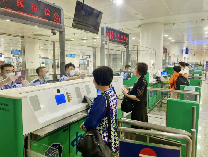 大连机场口岸恢复越南芽庄客运航线