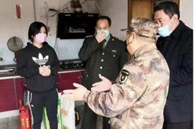 河南内乡：一退役军人突遭变故社会各界倾情抚慰关怀
