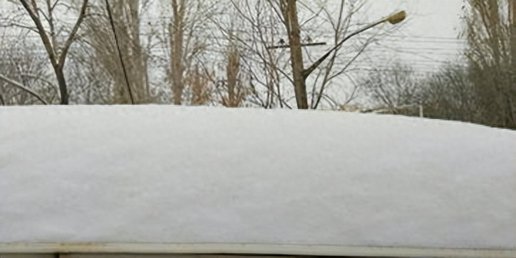 伊春11月27日天气预报，小雪，西风3-4级，空气质量良