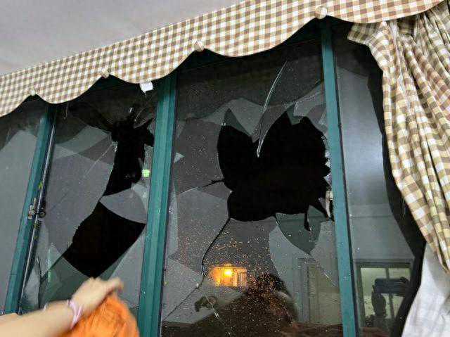 可怕！南昌瞬时强风为什么能把人吹落楼？ 专家解析：下击暴流与“狭管效应”叠加