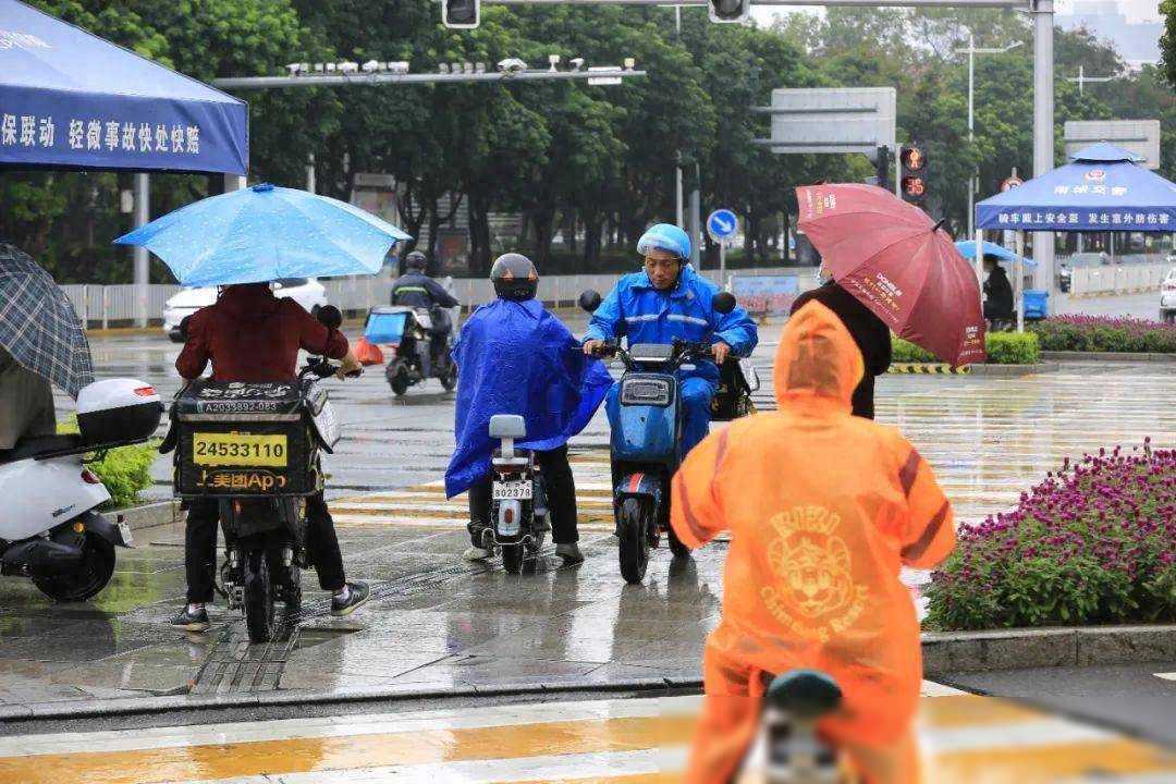 雨҈雨҈雨҈ 10级大风！东莞人出门注意！