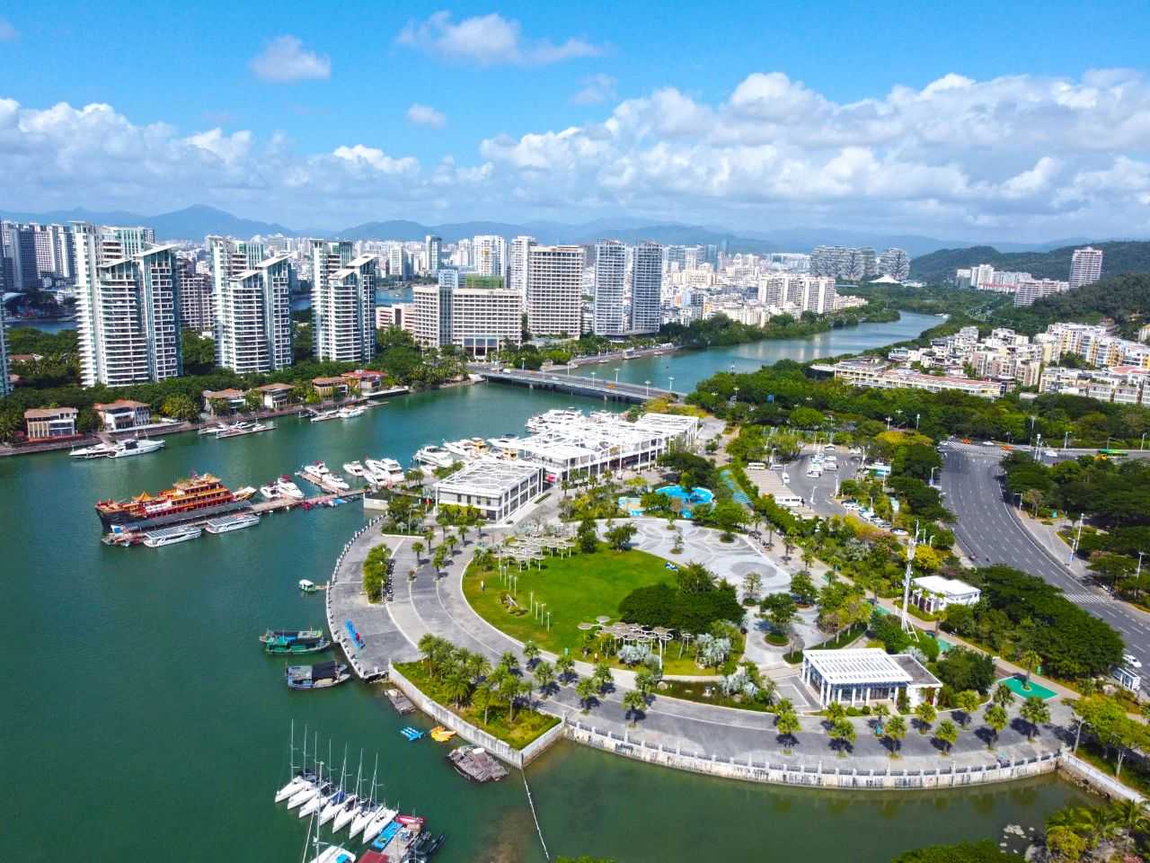 最高气温32°C！雨水即将“上线”！三亚最新天气预报来了→