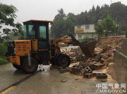 青阳：主动服务积极迎战大暴雨天气过程