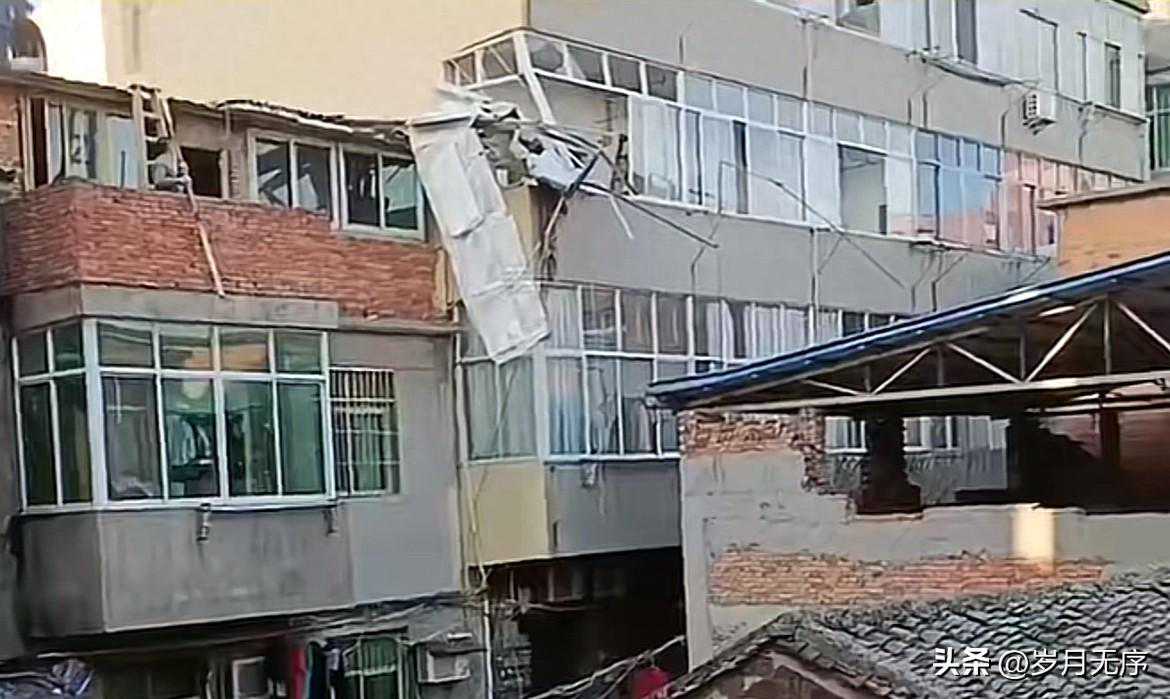 慎买高楼层！南昌突发极端天气，3人被吸出户外坠楼，床垫都吸走