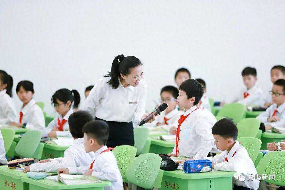 主题教育·奋斗者风采 | 姚秀萍：弦歌不辍奖掖而学，求道传薪逐梦前行