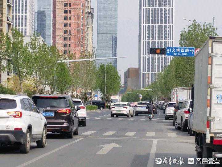 济南明有小雨，最高气温回落至22℃左右