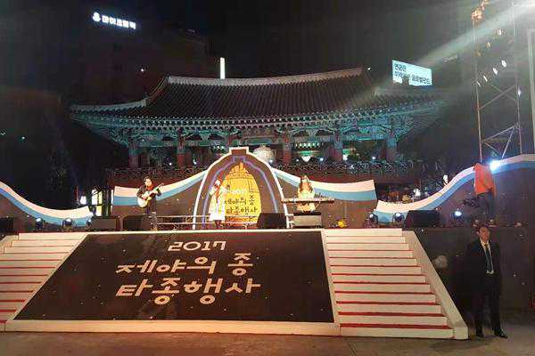 贸易争端下韩国人“辗转反侧”：东亚抱团共御寒冬