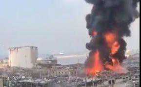 黎巴嫩首都又现大火，五周内被“同个石头绊倒两次”