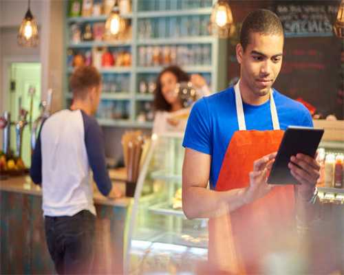 天气渐凉，关节又开始疼了！如何防止骨关节炎复发？