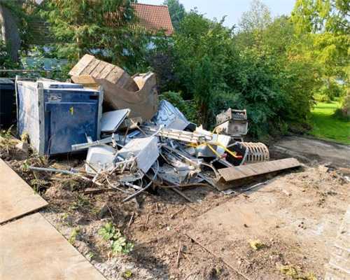 【明日天气预报】红河2023年12月15日天气预报，多云转晴，无持续风向